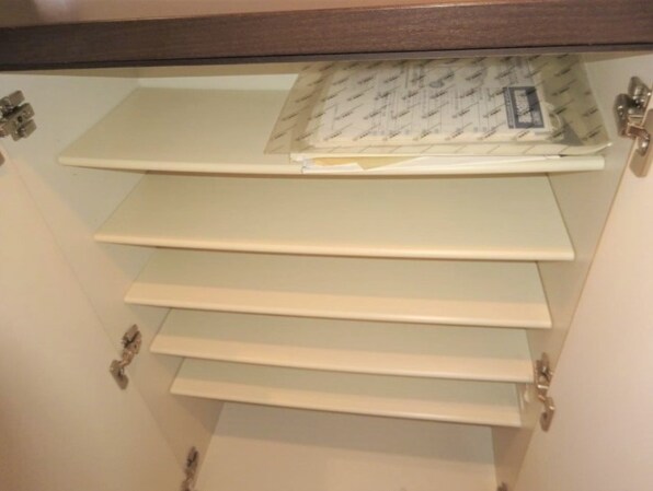 ラグジュアリーアパートメント御徒町の物件内観写真